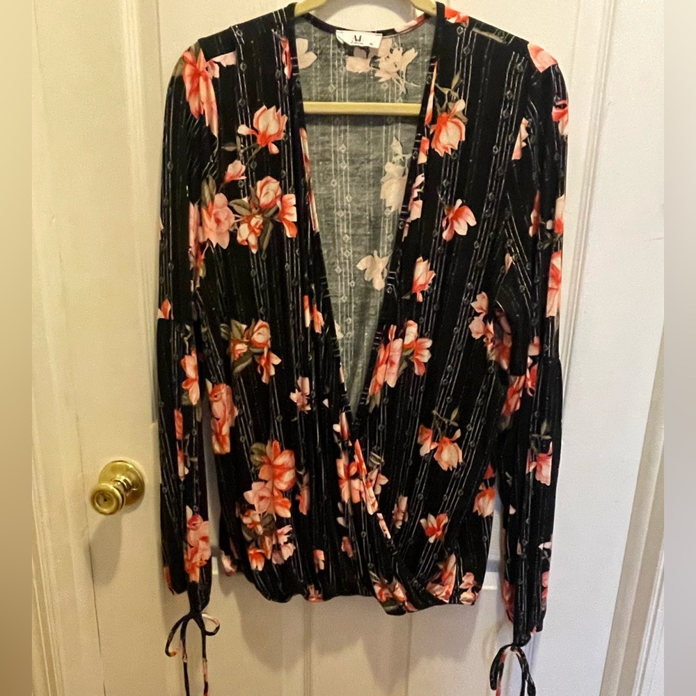 Floral Amelia James long sleeved blouse